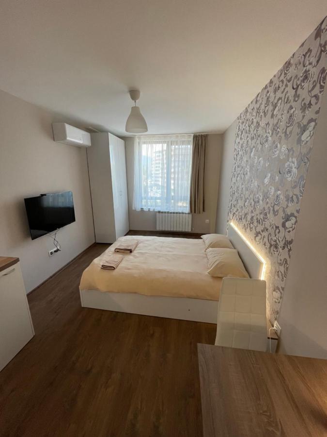 Movie Flats Apartment Sofia Exterior foto
